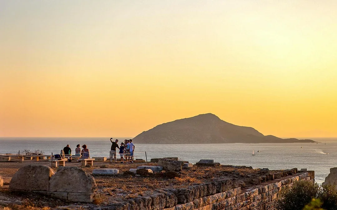 Cape Sounion & Temple of Poseidon Guided Sunset Tour Image 2