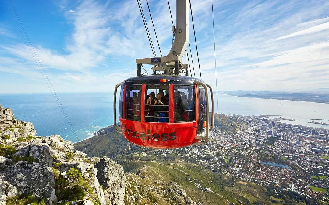 Cape Town: Table Mountain Cable Car Skip-the-Line Ticket Image 2