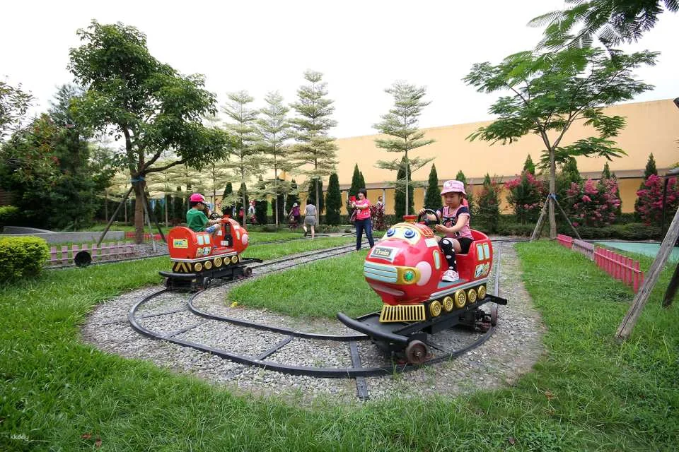 Changhua Magic Mushroom Tribe Leisure Farm Package