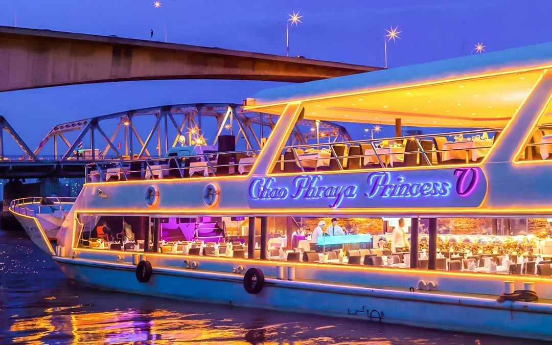 Chao Phraya Princess Cruise with Buffet Dinner & Live Music Image 2