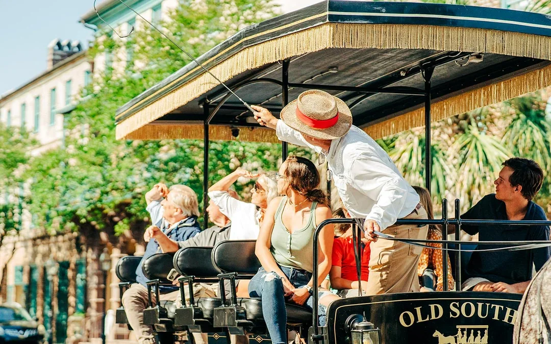 Charleston Historical Downtown Tour by Horse-drawn Carriage Image 3