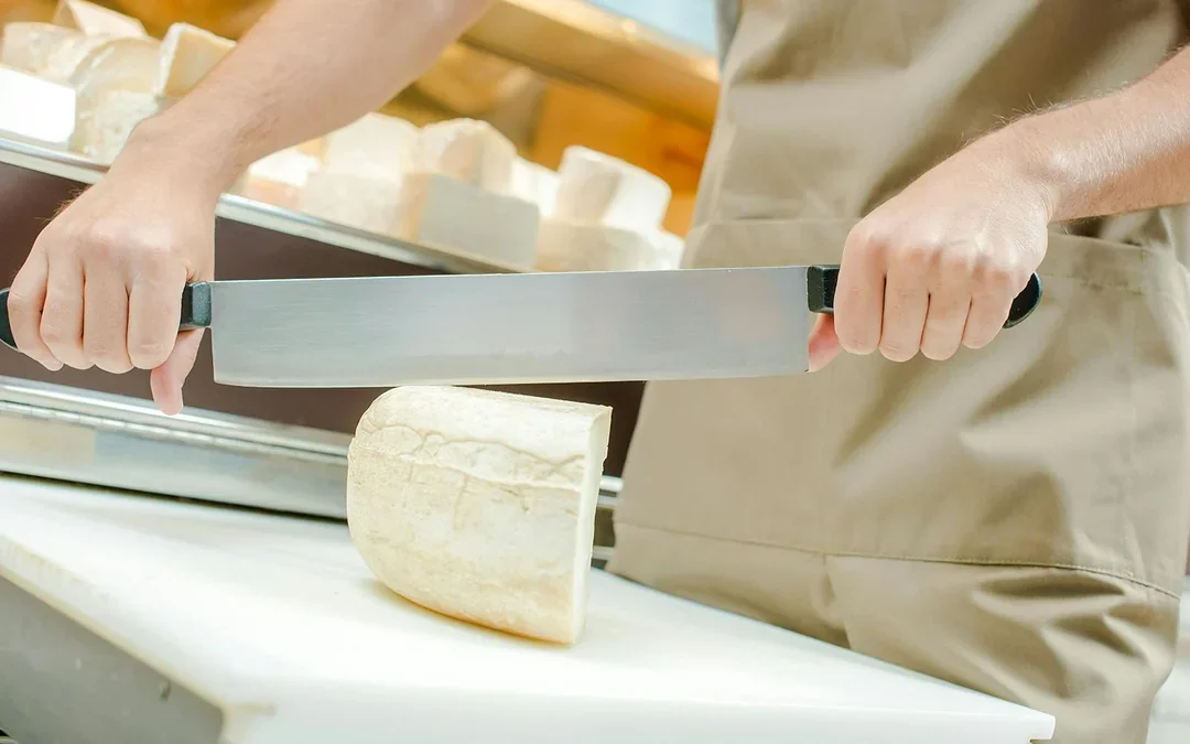 Cheesemaking Workshop with Tastings Image 12