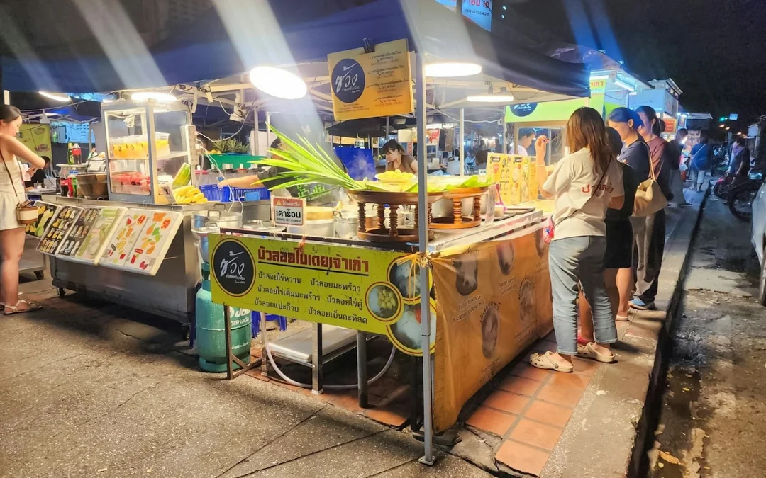 Chiang Mai Small-Group Night Market Street Food Walking Tour with Tastings Image 5