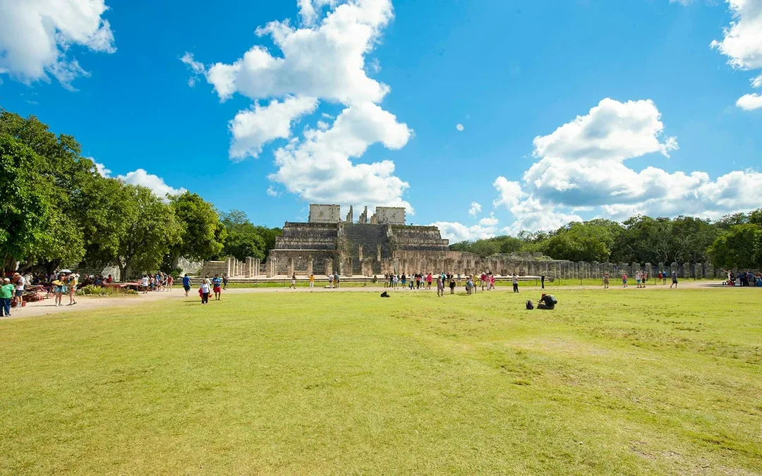 Chichén Itzá Skip-the-Line Ticket + Guided Tour (All Taxes Inclusive) Image 5