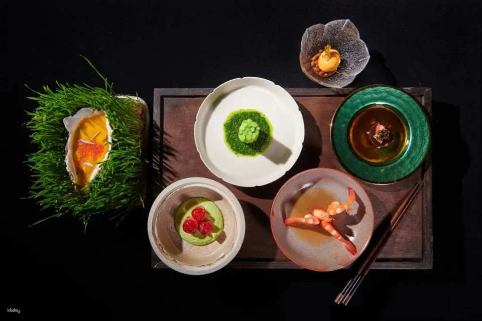 China | Beijing Palace Banquet (Traditional Chinese performance, imperial audio-visual feast, palace banquet, exquisite dishes)