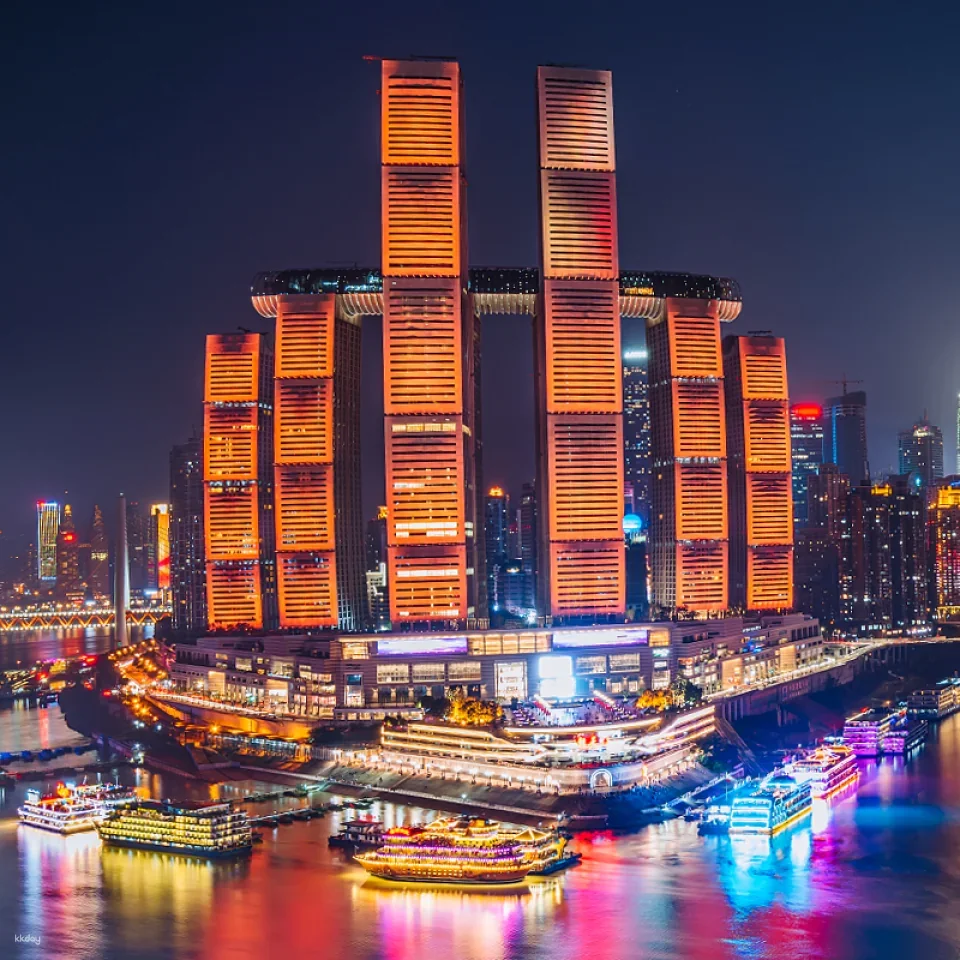 Chongqing Two Rivers Cruise Night View Boat: Hongyadong/Chaotianmen Wharf optional | Night view of the two rivers and four banks