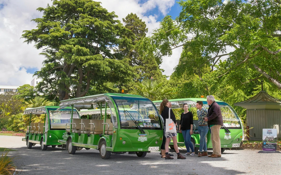 Christchurch: Botanic Gardens Guided Shuttle Tour Image 3