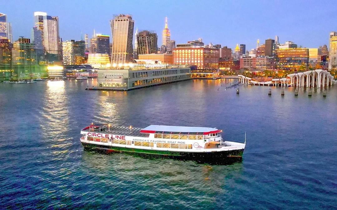 Circle Line: 90-min NYC Landmarks Cruise Image 7