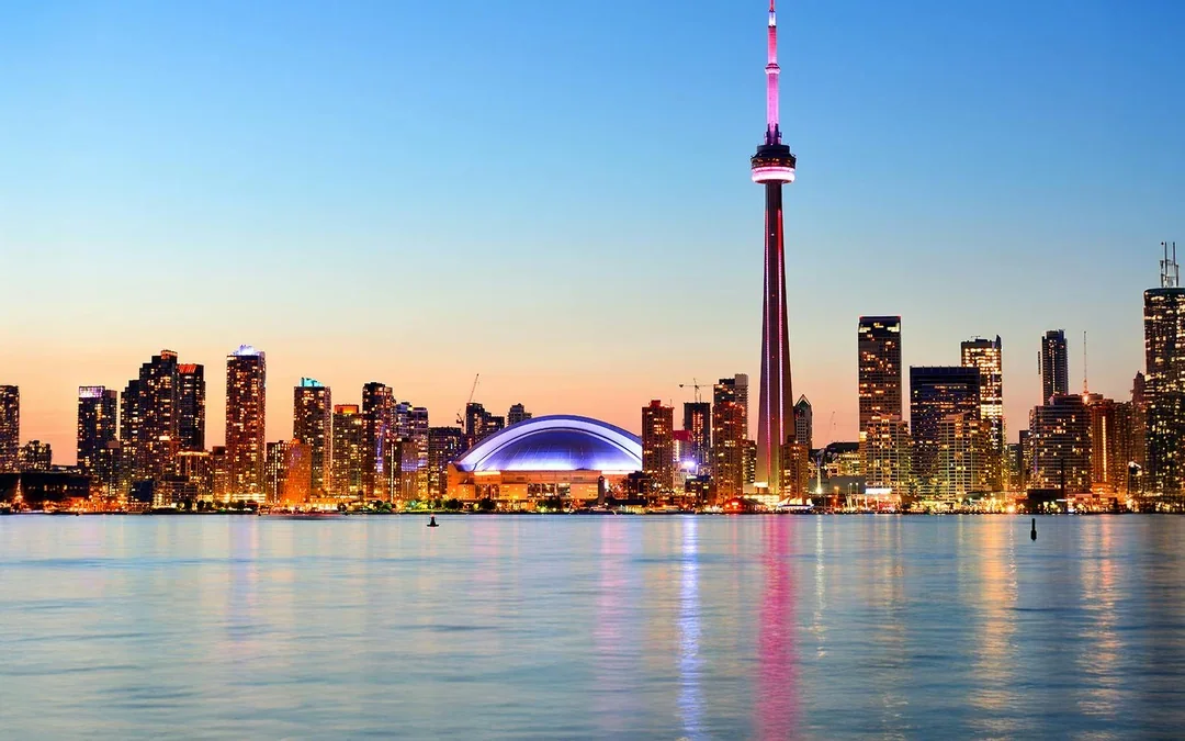 City Sightseeing: Toronto Night Bus Tour Image 2