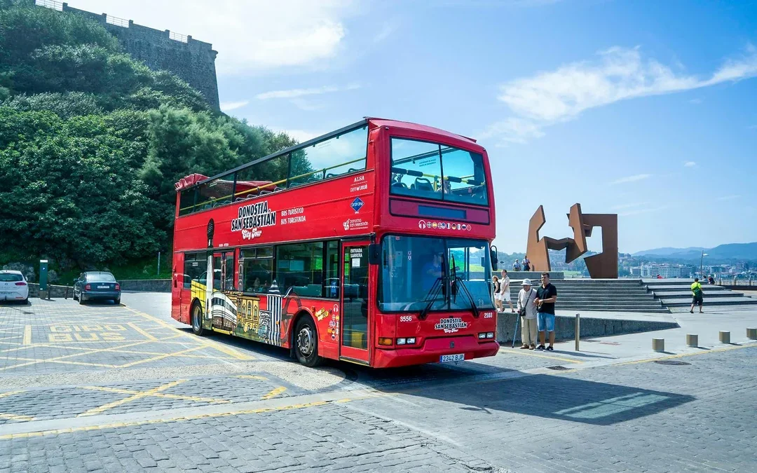 City Tour: San Sebastian Hop-on Hop-off Bus Tour Image 9