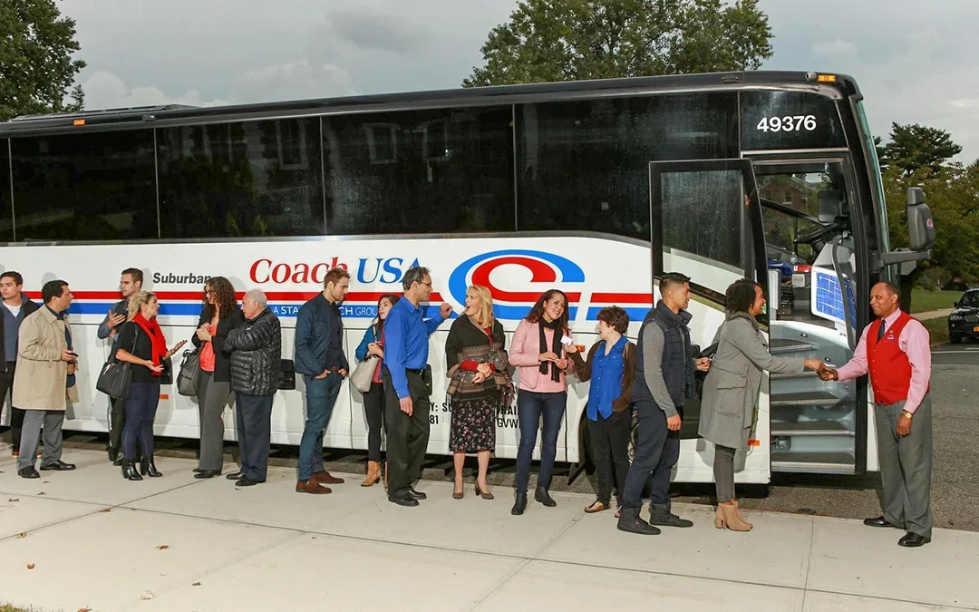 Coach USA One-Way Tickets: Chicago O'Hare Airport to/from Milwaukee City Center Image 4
