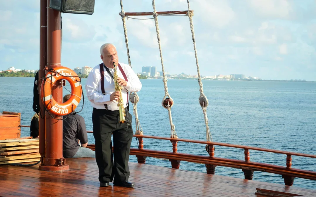 Columbus Romantic Dinner Sunset Cruise Tickets Image 9