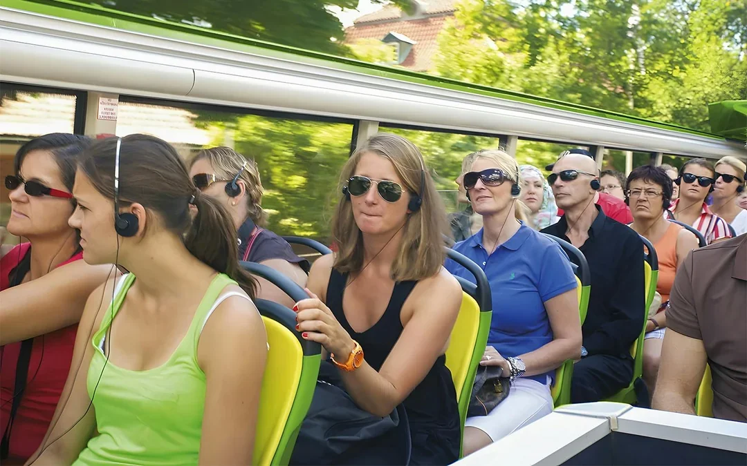 Combo: Copenhagen Hop-on Hop-off Bus Tour + Canal Cruise Tickets Image 3