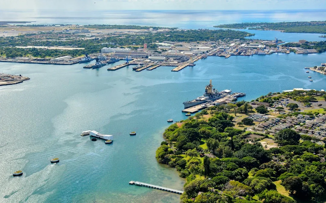 Combo: Pearl Harbor Tickets & Grand Circle Island Oahu Tour Image 1