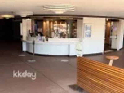 Sydney Opera House Official Guided Tour with Dine in Multiple Languages