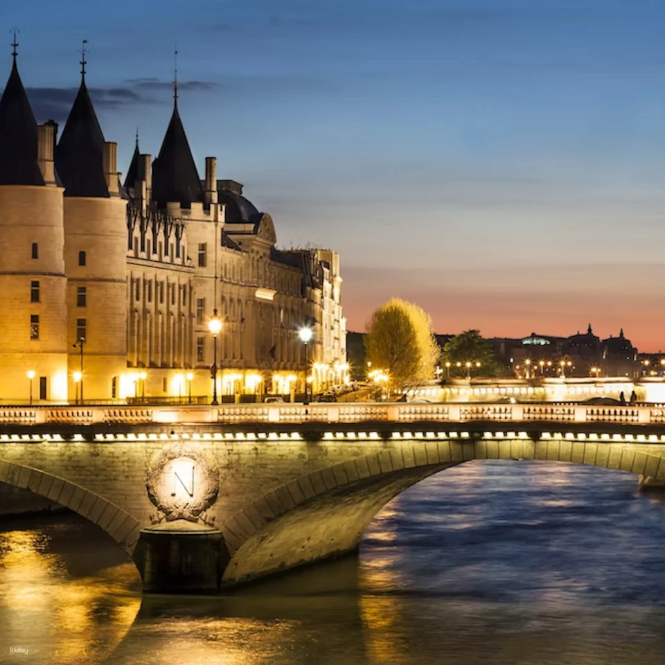 Conciergerie: Priority Entrance