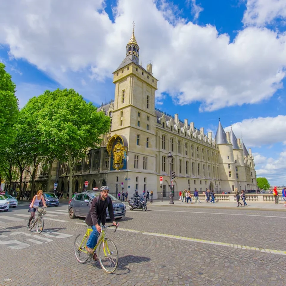 Conciergerie: Priority Entrance