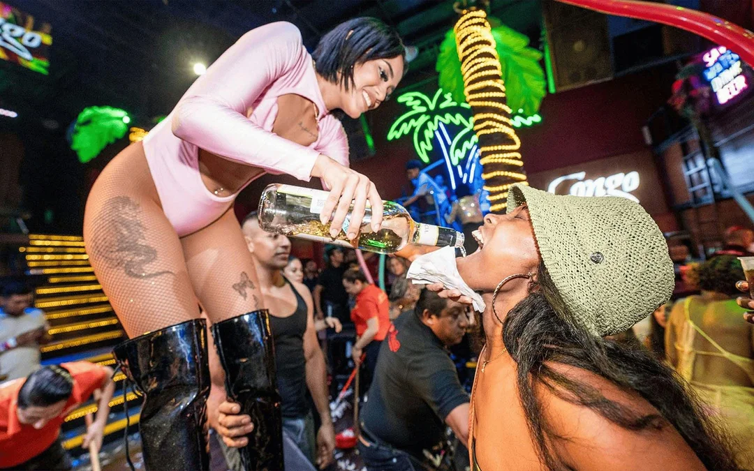 Congo Bar Entry Ticket with Live Shows and DJ Image 3