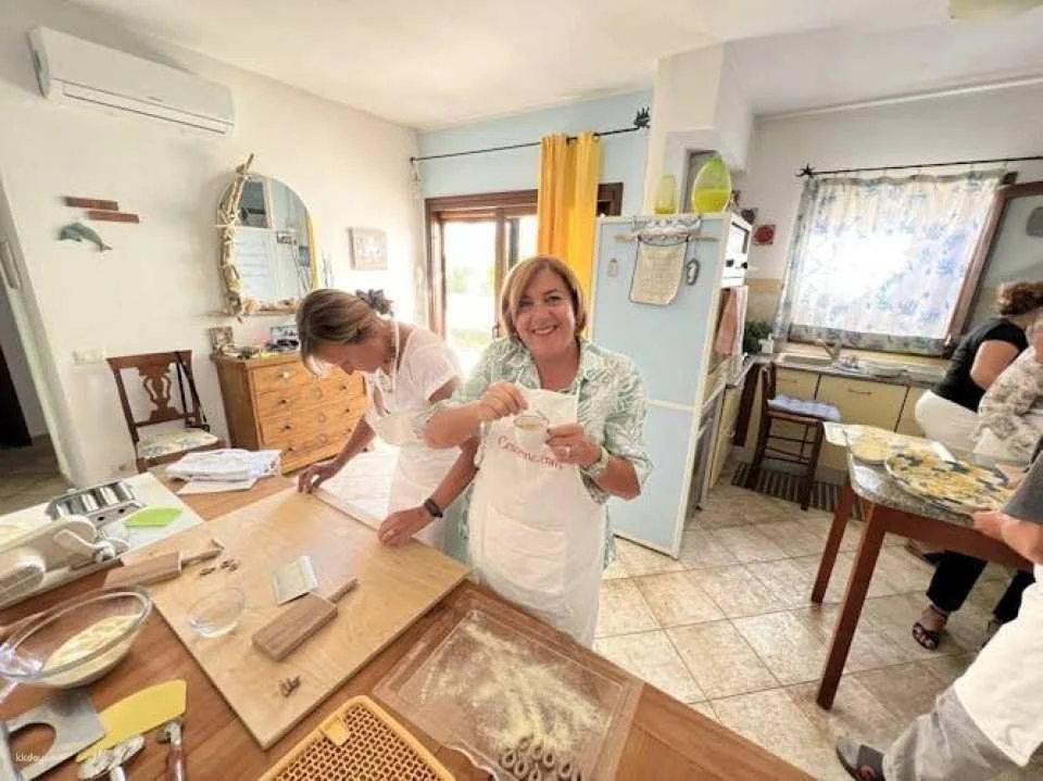 Cooking class and tasting at a Cesarina's home in Bologna