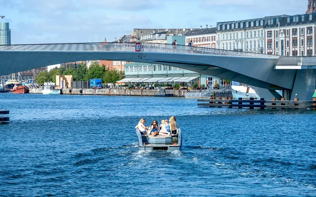 Copenhagen Small Group Canal Cruise on Electric Boats Image 1