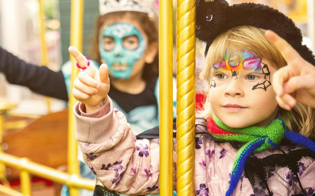 Copenhagen Tivoli Gardens Halloween Admission Ticket and Unlimited Ride Pass Image 5