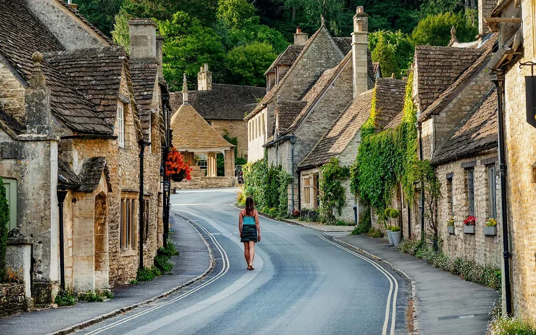 Cotswolds Guided Tour with Optional Lunch at a Historic Inn Image 2