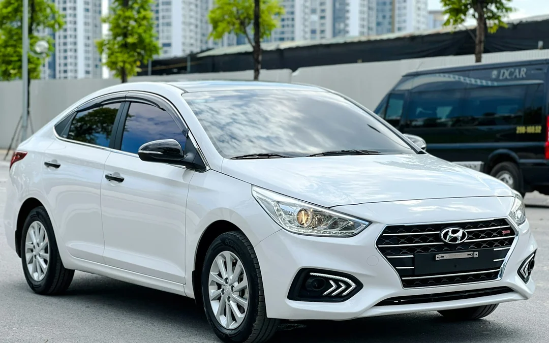 Da Nang Airport Fast-Track Immigration with Meet-and-Greet and Private Transfer to Hoi An Image 2