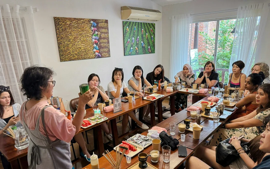 Da Nang Vietnamese Coffee-Making Class with Michelin Selected Dinner Image 4