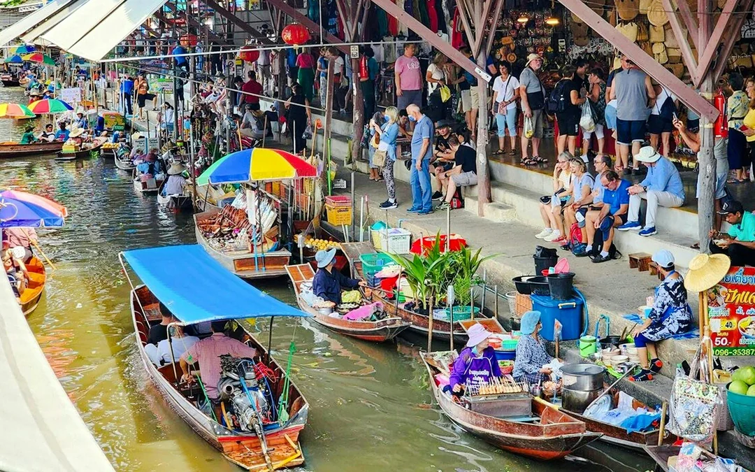 Damnoen Saduak Floating Market Half-Day Guided Tour Image 4