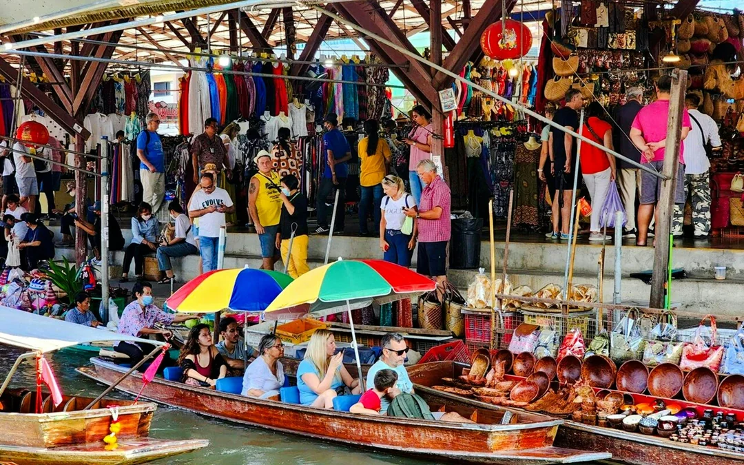 Damnoen Saduak Floating Market Half-Day Guided Tour Image 5