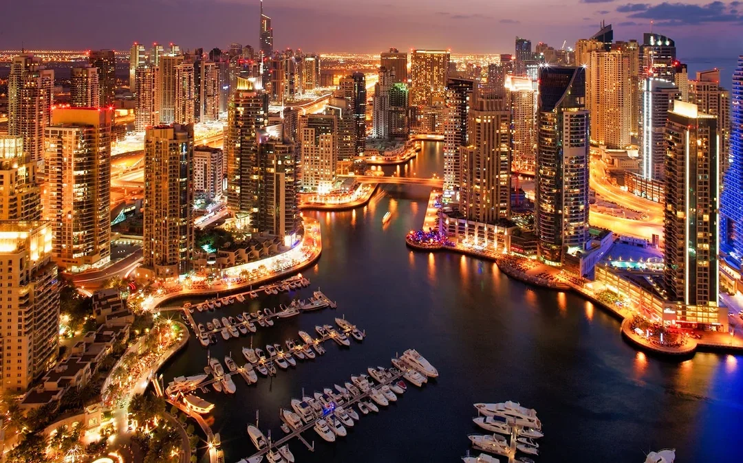 Dhow Cruise Dinner in Dubai Marina with Live Entertainment Image 4