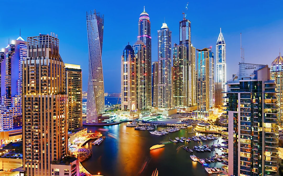 Dhow Cruise Dinner in Dubai Marina with Live Entertainment Image 5
