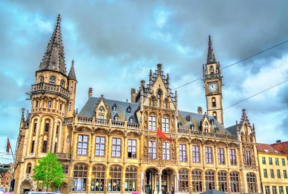 Discover Ghent in 1 hour with a local