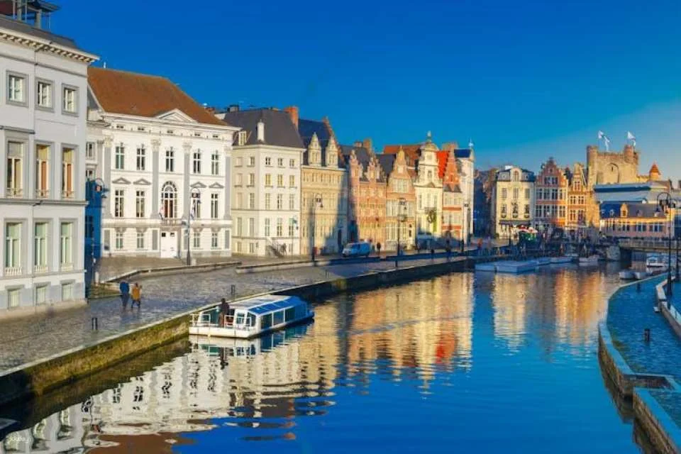 Discover Ghent in 1 hour with a local
