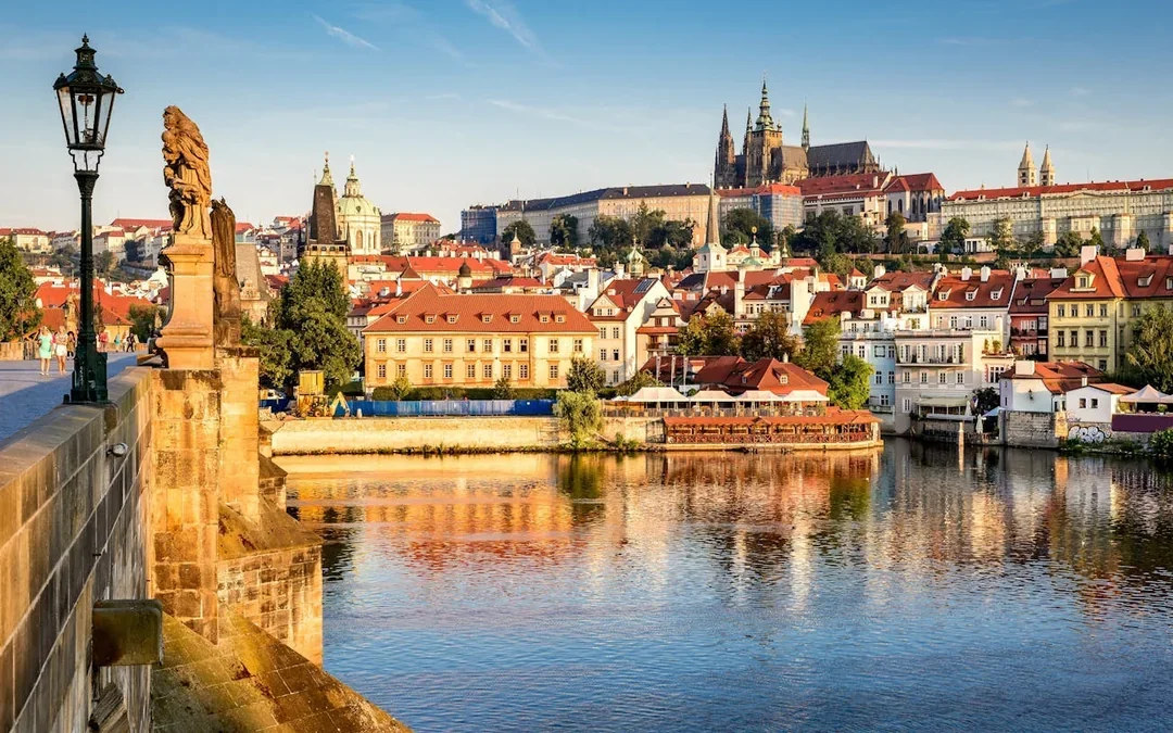Discovering Prague: Half-Day Walking Tour & Entrance Ticket Image 7