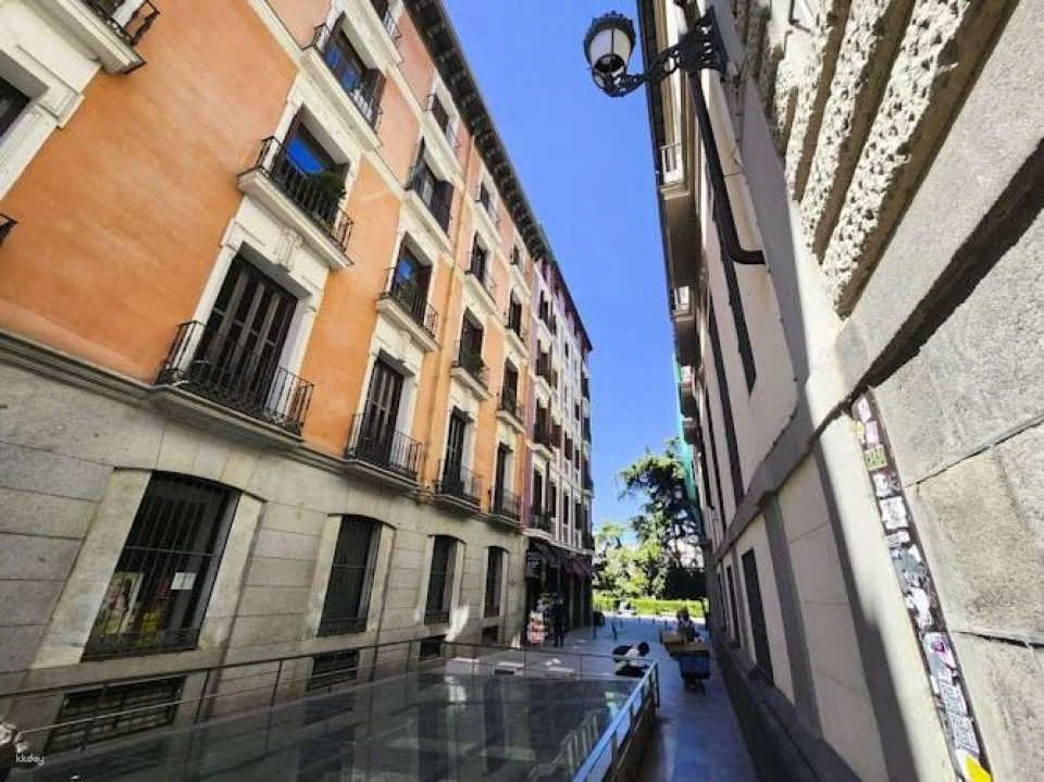 Discovery Game Madrid grand and majestic secrets