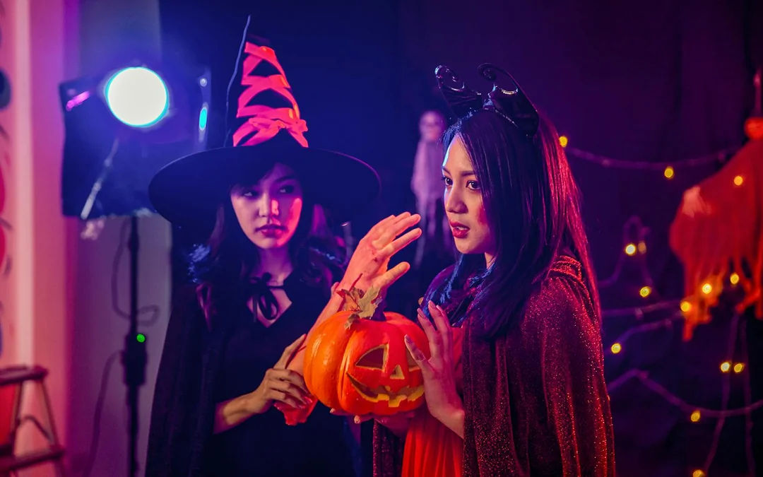 Dracula's Castle Halloween Special Tour Image 3