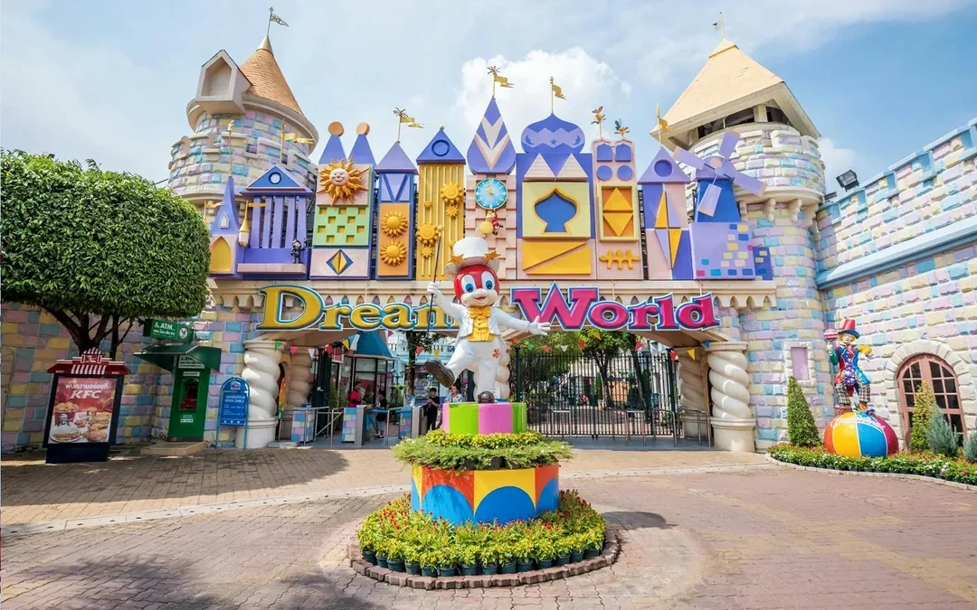 Dream World Super Visa with Unlimited Rides & Snow Town Visit Image 2
