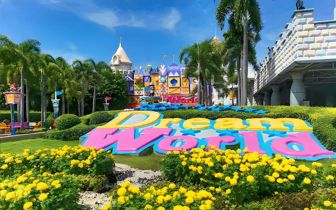 Dream World Super Visa with Unlimted Rides, Snow Town Visit, Buffet Lunch & Hotel Transfers Image 5