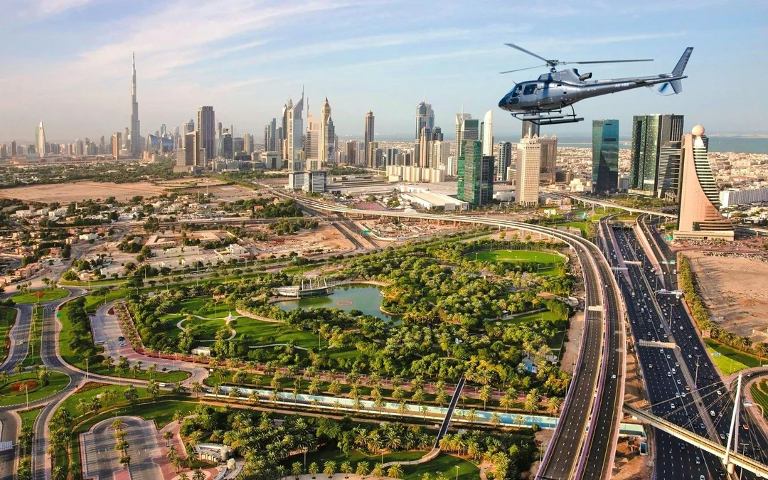 Dubai Helicopter Tour From Dubai Police Academy (12/17/22/30 Minutes) Image 4