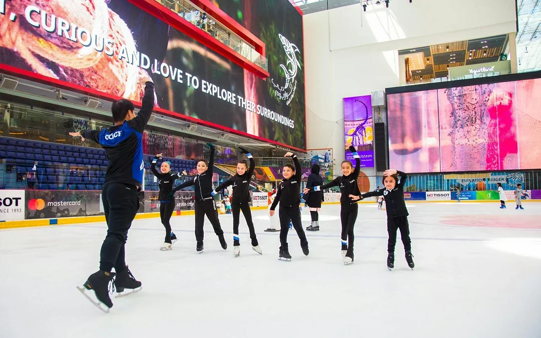 Dubai Ice Rink Tickets at Dubai Mall Image 5