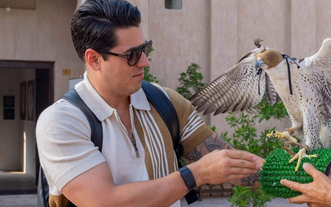 Dubai Traditional Trolley Tour with Emirati Storytellers, Heritage Stops, and Brunch Image 2