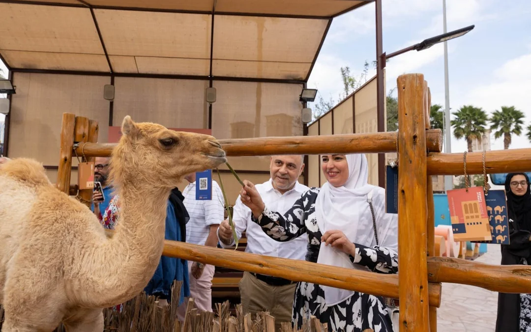 Dubai Traditional Trolley Tour with Emirati Storytellers, Heritage Stops, and Brunch Image 3