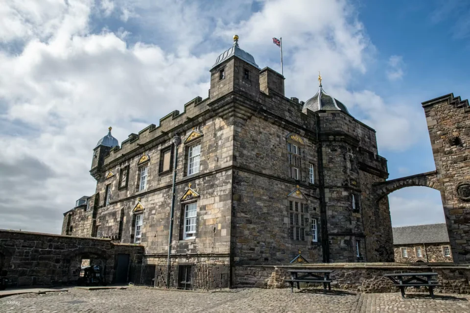 Edinburgh Castle | UK