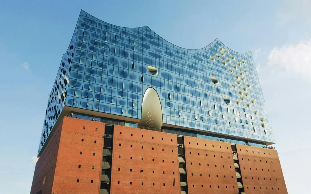 Elbphilharmonie Exterior Guided Tour in German Only Image 6