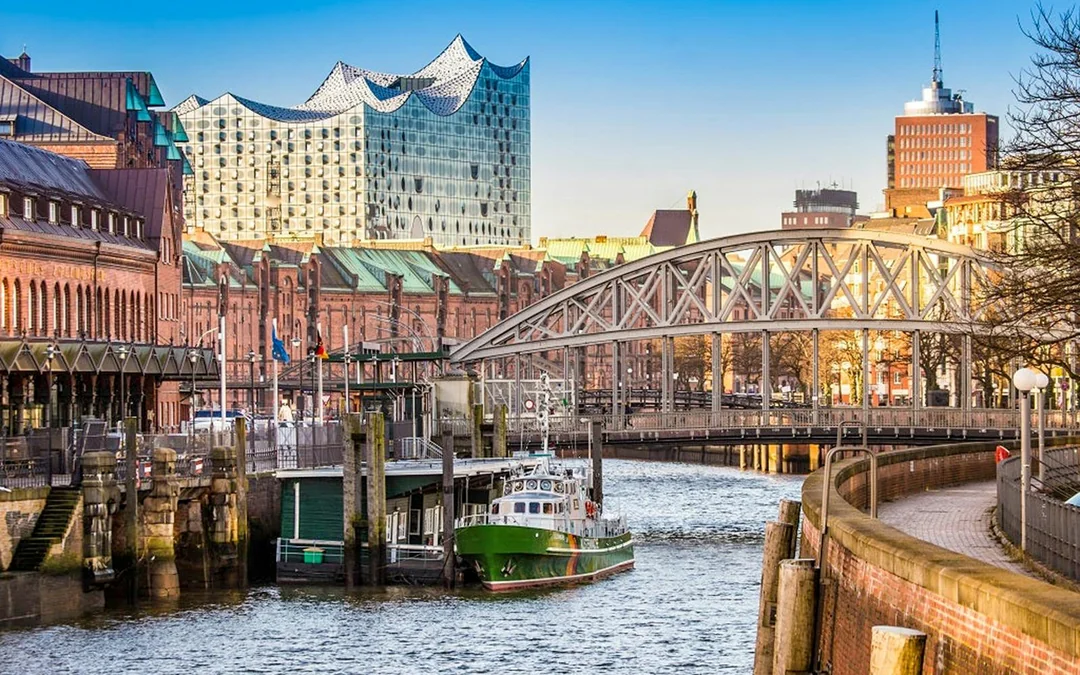 Elbphilharmonie, Speicherstadt & HafenCity German Guided Tour Image 9