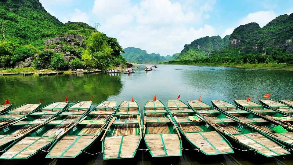 Entrance Ticket to Trang An World Heritage Boating Experience