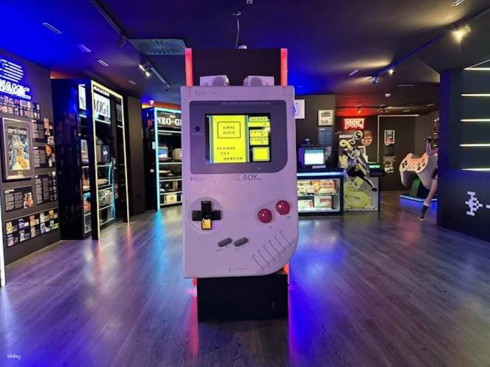 Entrance tickets to OXO Video Game Museum Málaga