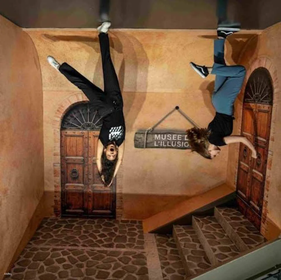 Entrance tickets to the Museum of illusions in Lyon