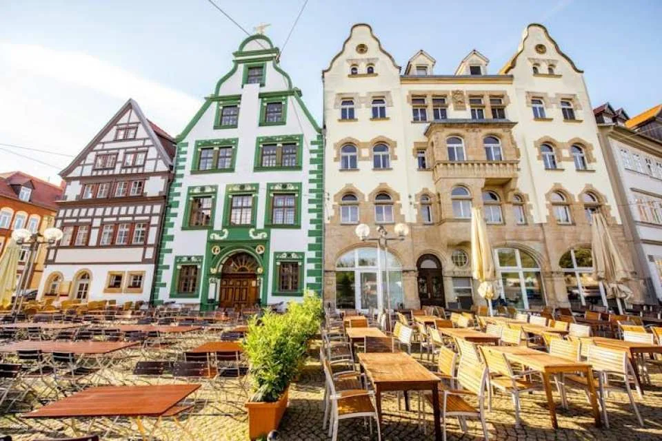 Erfurt city walking tour in 2 hours with a local